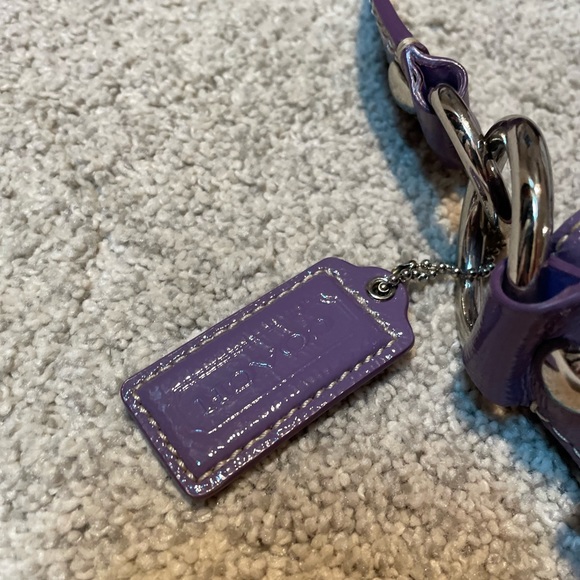 Rare lilac authentic Coach shoulder bag that doubles as a crossbody bag too! - Picture 3 of 10